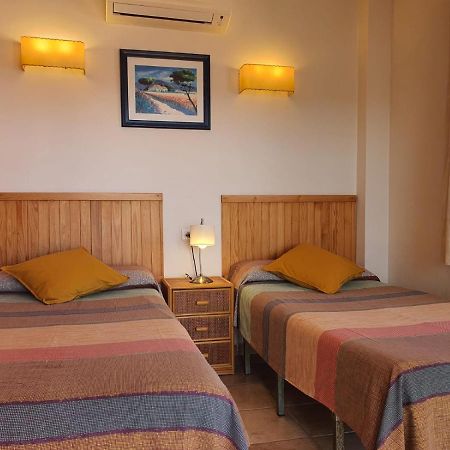 Carabeo 2000 2.3 Apartment เนร์คา ภายนอก รูปภาพ