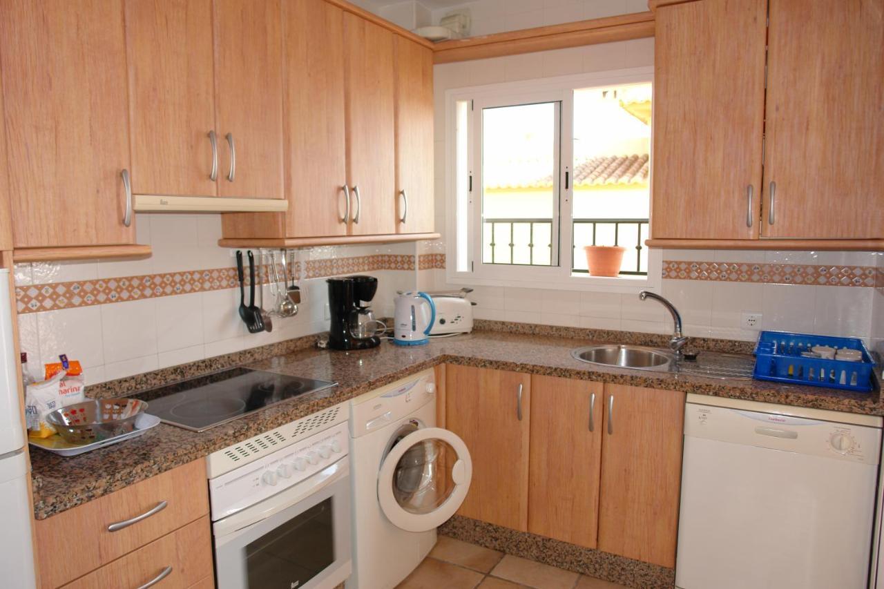 Carabeo 2000 2.3 Apartment เนร์คา ภายนอก รูปภาพ
