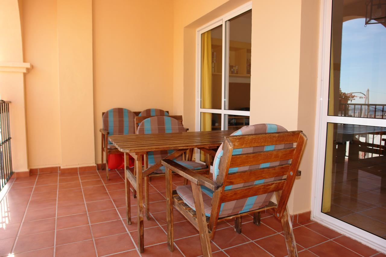 Carabeo 2000 2.3 Apartment เนร์คา ภายนอก รูปภาพ