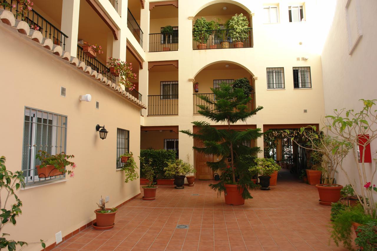 Carabeo 2000 2.3 Apartment เนร์คา ภายนอก รูปภาพ